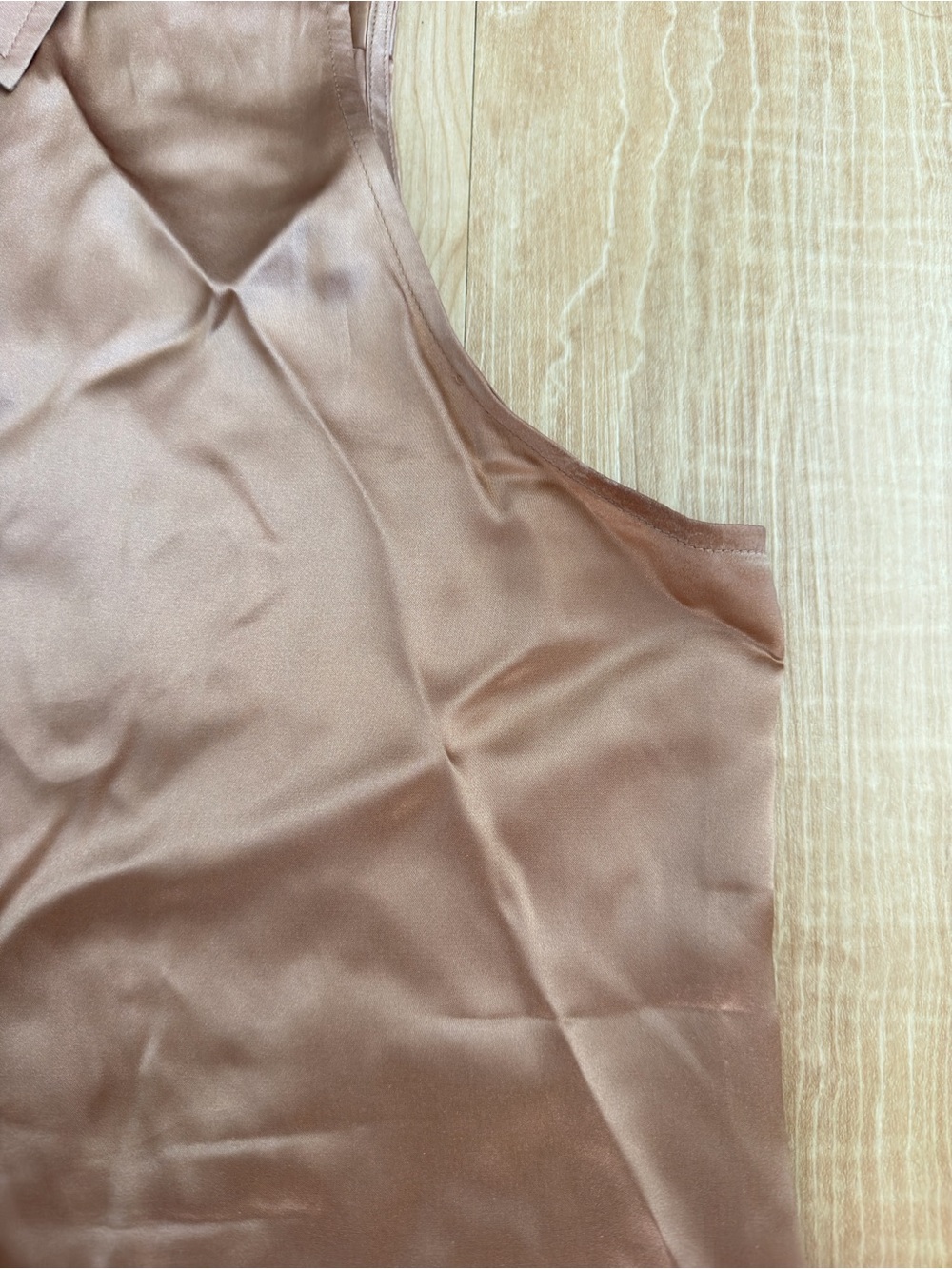 L'Agence Emmy Sleeveless Silk Blouse Metallic Gold - Picture 5 of 7